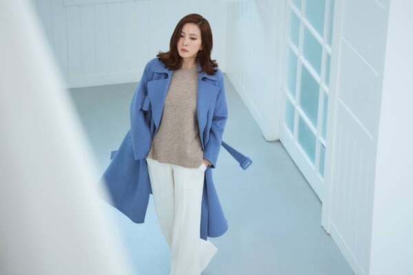 GS샵 히트상품1위 모르간 캐시미어코트 라운드니트 착용샷./사진=GS샵