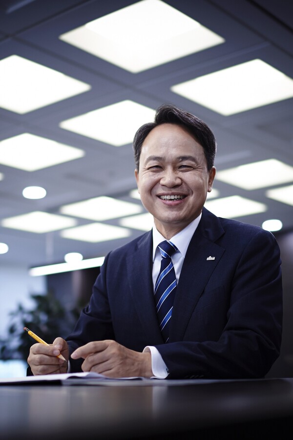 진옥동 신한은행장. /신한은행