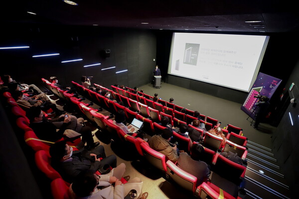 KT&G가 상상마당 홍대에서 25일 ‘상상마당 시네마’를 재개관한다. 이에 앞서 18일 상상마당 홍대에서 오프닝 행사가 열렸다./사진=KT&G