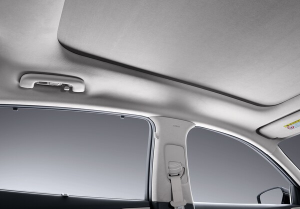 스웨이드 내장재가 적용된 2022 그랜저 르블랑 트림/사진=현대차