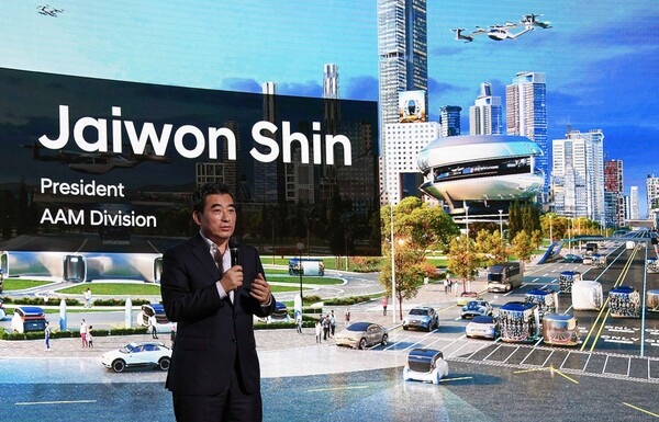 지난 3일 열린 현대 비전 컨퍼런스(Hyundai Vison Conference)에서 현대차 AAM본부장 신재원 사장이 환영사를 하고 있다./사진=현대차
