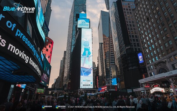 1일 미국 뉴욕 원 타임스 스퀘어에 넥슨 블루아카이브 옥외광고가 개시됐다./사진=넥슨