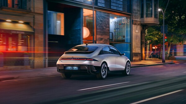 전기차 아이오닉 6의 연식 변경 모델 ‘2024 아이오닉 6’/사진=현대자동차