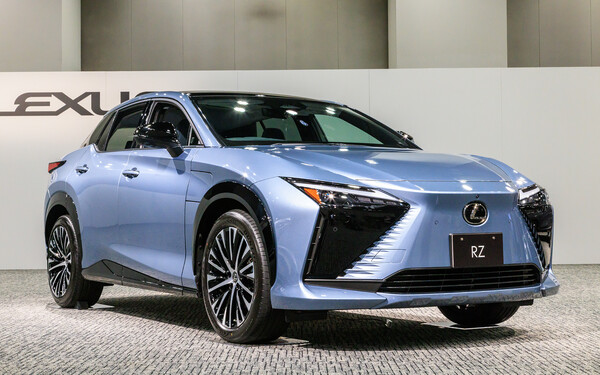 렉서스 최초의 배터리 전기차 모델 RZ./사진=도요타