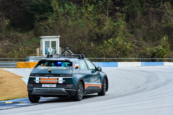 현대자동차그룹은 대학생 대상 자율주행 경진대회인 ‘2023 자율주행 챌린지’ 리얼 트랙(실차 개발 부문) 본선 대회를 경기도 용인 스피드웨이에서 개최했다./사진=현대자동차그룹