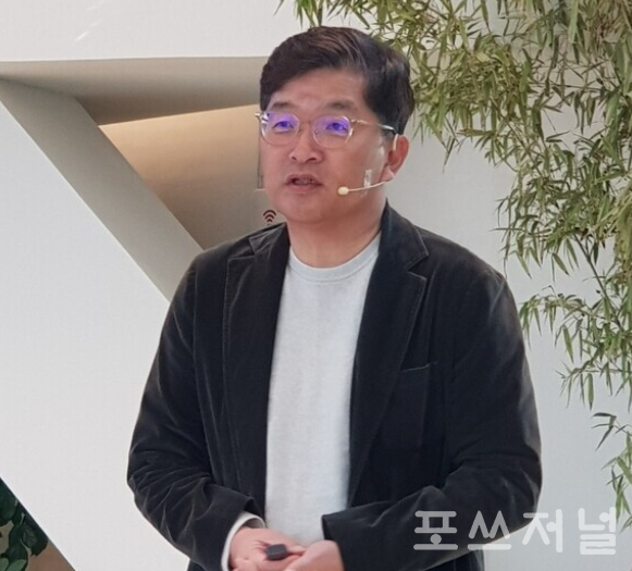 나경수 SK지오센트릭 사장이 2023년 11월 14일 서울 종로구 SK그린캠퍼스(종로타워)에서 열린 기자간담회에서 발언하고 있다./사진=서영길 기자