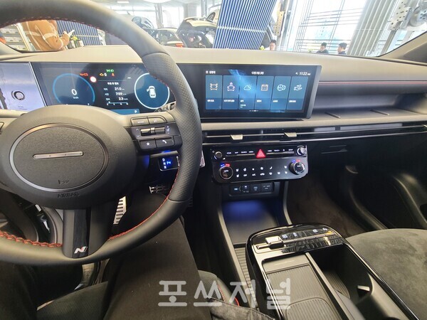 더 뉴 투싼 N라인 실내./사진=이현민 기자