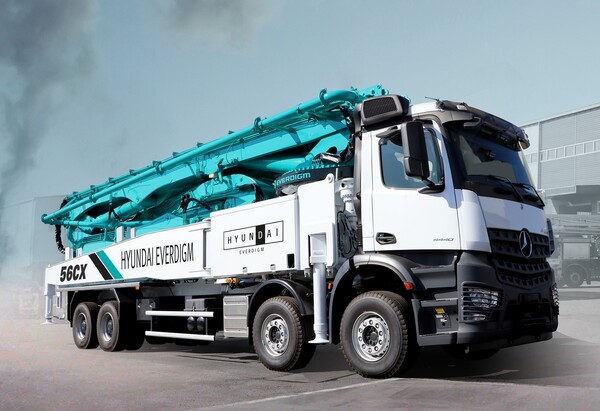 현대에버다임의 사우디아라비아 수출 주력품인 콘크리트 펌프카 'ECP56CX-5'./사진=현대에버다임