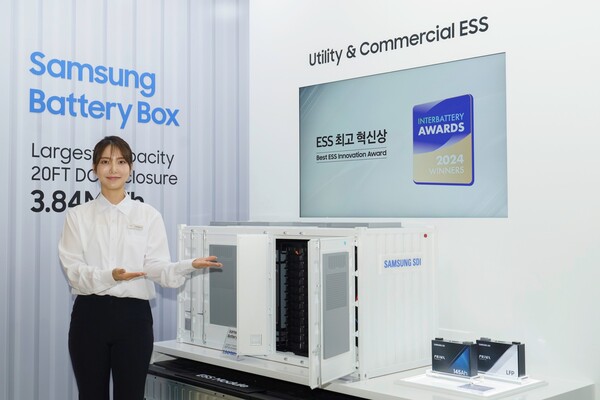 삼성SDI는 2024년 2월 6일 서울 강남구 코엑스에서 열리는 '인터배터리 2024'에서 주력 ESS(에너지저장장치) 제품인 SBB(삼성 배터리박스)를 선보인다. 삼성SDI의 SBB는 올해 신설된 '인터배터리 2024 어워즈'에서 'ESS 최고 혁신상'을 수상했다./사진=삼성SDI