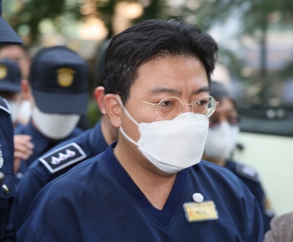 SG(소시에테제네랄)증권발 폭락 사태와 관련해 주가조작을 주도한 의혹을 받는 라덕연 투자자문업체 대표./사진=연합뉴스