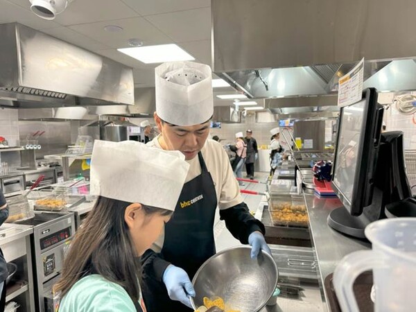 아빠와 함께하는 ‘bhc쿠킹클래스’ / 2024. 05. 21. bhc