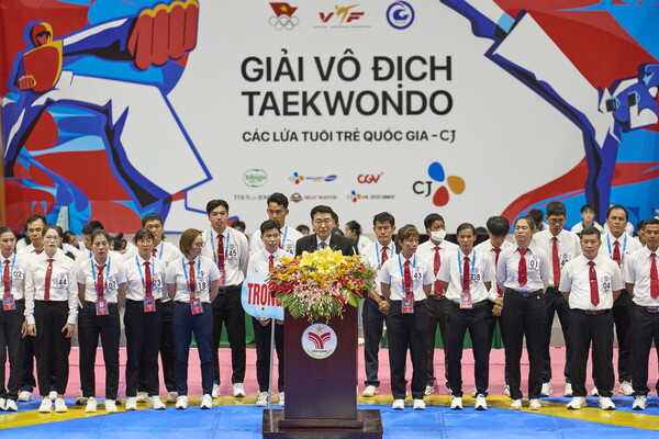 'CJ Youth National Taekwondo Championship' 2024년 8월 17일 베트남 띠엔장에서 개막했다. CJ베트남 장복상 대표가 개막식에서 인사말을 하고 있다. /CJ