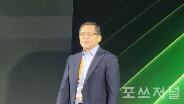 2024년 9월3일 서울 코엑스에서 진행된 리얼서밋 2024에서 제리 첸 엔비디아 총괄이 기조연설을 하고 있다./사진=문기수 기자