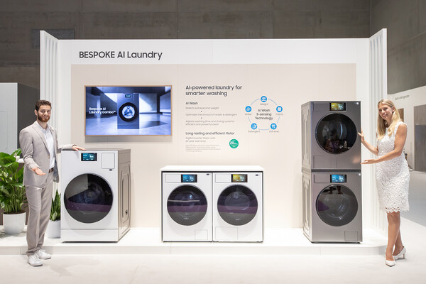 삼성전자가 IFA2024에서 전시하는 비스포크 AI 가전들이 부스에 설치된 모습./사진=삼성전자