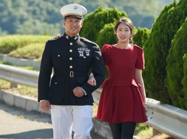 2024년 10월 13일 결혼하는 최태원 SK 회장의 차녀 최민정(오른쪽)씨와 예비 신랑인 케빈 황./사진=케빈 황 인스타그램