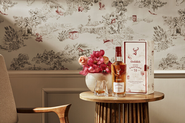 서울신라호텔이 '글렌피딕'의 신제품 '글렌피딕 31년 그랑 샤또'를 한정 판매한다./사진=호텔신라.