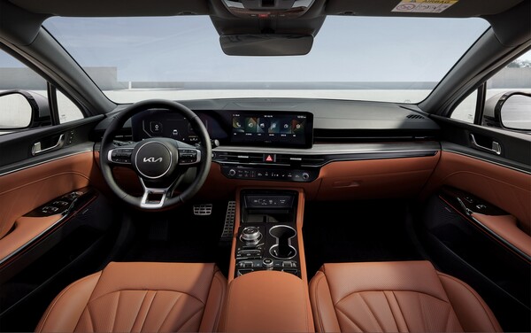 기아가 2024년 11월 4일 'The 2025 K5'를 출시했다./사진=기아.