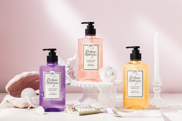 해피바스, 퍼퓸부티크 라인의 퍼퓸 오일 바디워시 3종과 퍼퓸 오일 바디로션 2종. /2024.11.12 아모레퍼시픽