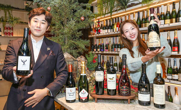 현대백화점 '12월 이달의 와인' / 사진=현대백화점
