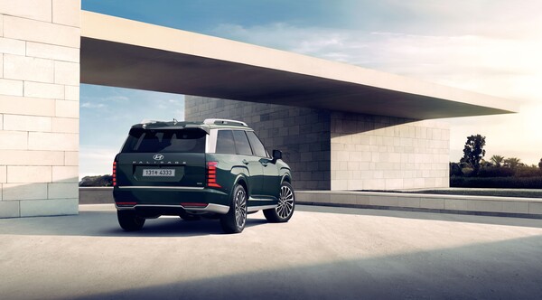 플래그십 대형 SUV '디 올 뉴 팰리세이드(The all-new PALISADE)'가 20일부터 사전계약을 시작한다./사진=현대차.