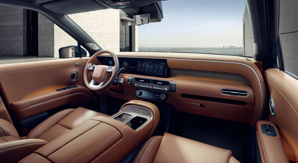 플래그십 대형 SUV '디 올 뉴 팰리세이드(The all-new PALISADE)'가 20일부터 사전계약을 시작한다. 사진은 팰리세이드 7인승 내장. /사진=현대차.