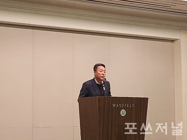 2024년 12월 30일 송경훈 제주항공 경영지원본부장이 서울 강서구 메이필드 호텔에서 무안 제주항공 참사 관련 브리핑을 하고 있다. /사진=송신용 기자