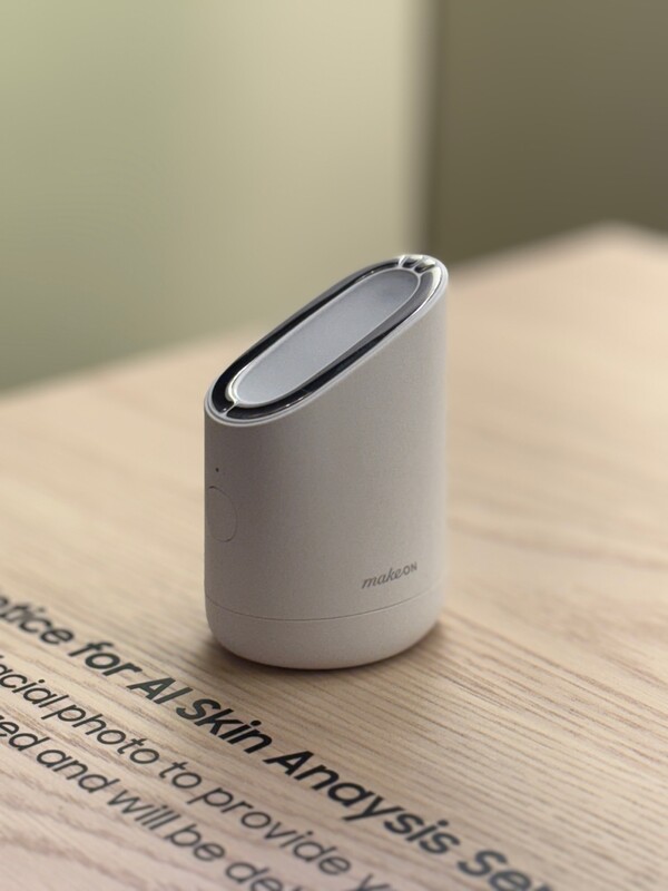 메이크온 스킨 라이트 테라피. /2025.1.6.아모레퍼시픽