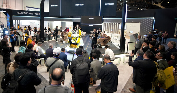 2025년 1월 8일(현지시간) 바디프랜드가 CES2025에서 시연행사를 보이고 있다. /바디프랜드