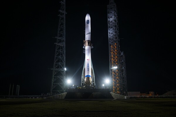 뉴 글렌이 발사 준비를 하고 있는 모습이다. /2025.1.15 블루오리진