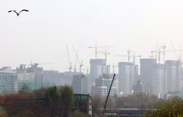 아파트 건설현장의 모습. /연합