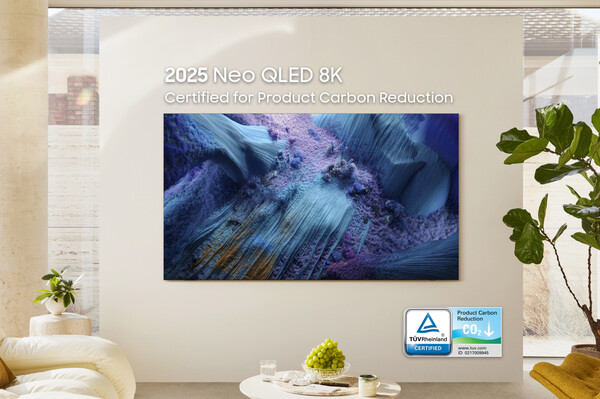 삼성전자가 5년 연속 '탄소저감' 인증을 받았다. 삼성전자 Neo QLED 8K 라이프스타일 이미지/삼성전자