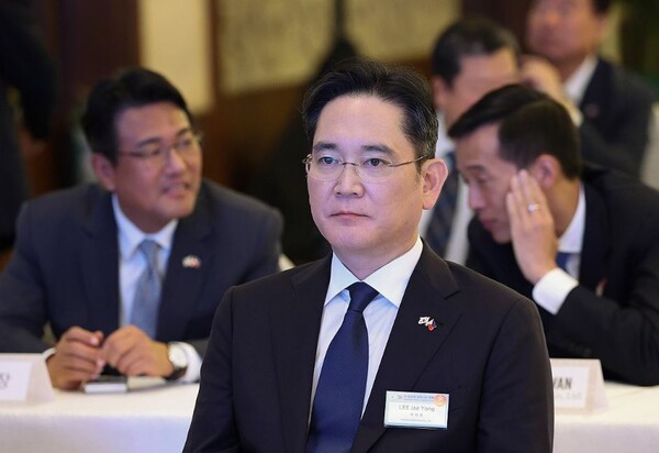 이재용 삼성전자 회장이 2024년 10월 7일 오후(현지시간) 필리핀 마닐라의 한 호텔에서 열린 한·필리핀 비즈니스 포럼에 참석하고 있다. /연합뉴스 