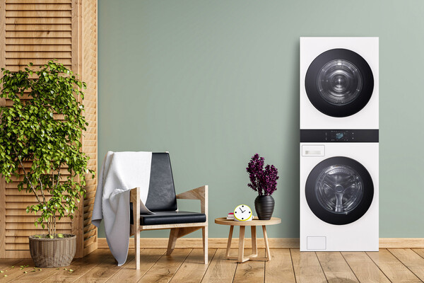 LG전자가 모터 등 핵심 부품 기술력에 더욱 정교해진 AI를 접목해 사용은 편리해지고, 옷감 손상은 줄인 'LG 트롬 AI 워시타워'를 출시한다./사진=LG전자. 2025.3.18