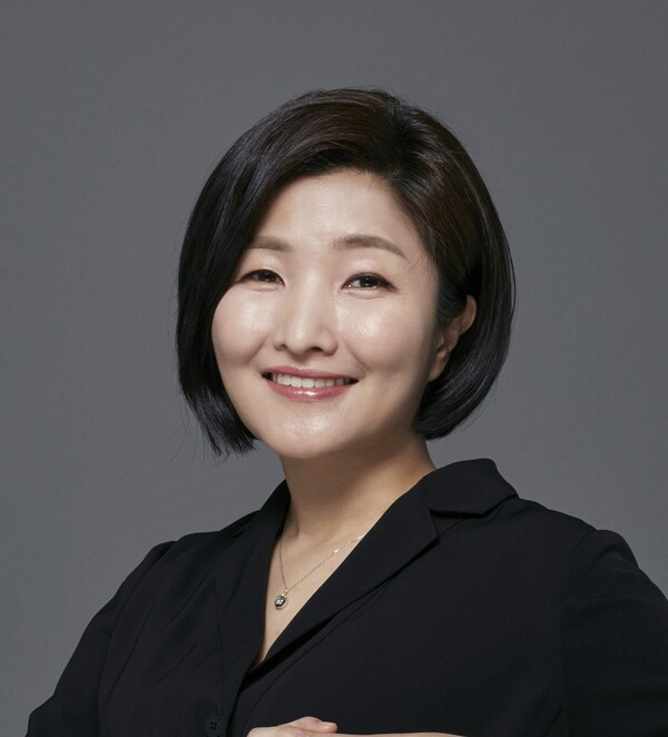 SK하이닉스 첫 여성 이사회 의장으로 선임된 한애라 성균관대 법학전문대학교 교수./사진=SK하이닉스