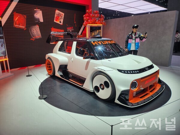 2025년 4월 3일 경기도 고양시 킨텍스에서 열린 '2025서울모빌리티쇼' 미디어데이 현대자동차에 전시된 인스터로이드의 모습이다. /사진=송신용 기자