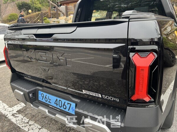 무쏘 EV 후면부./사진=김지훈 기자