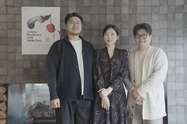 (사진 왼쪽부터) 이진석, 이슬아, 김판묵 작가 /2025.5.8.호텔신라
