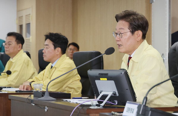 이재명 대통령이 5일 서울 용산 대통령실 청사 국가안전보장회의(NSC) 회의실에서 열린 안전치안점검회의에서 발언하고 있다. 2025.6.5/연합