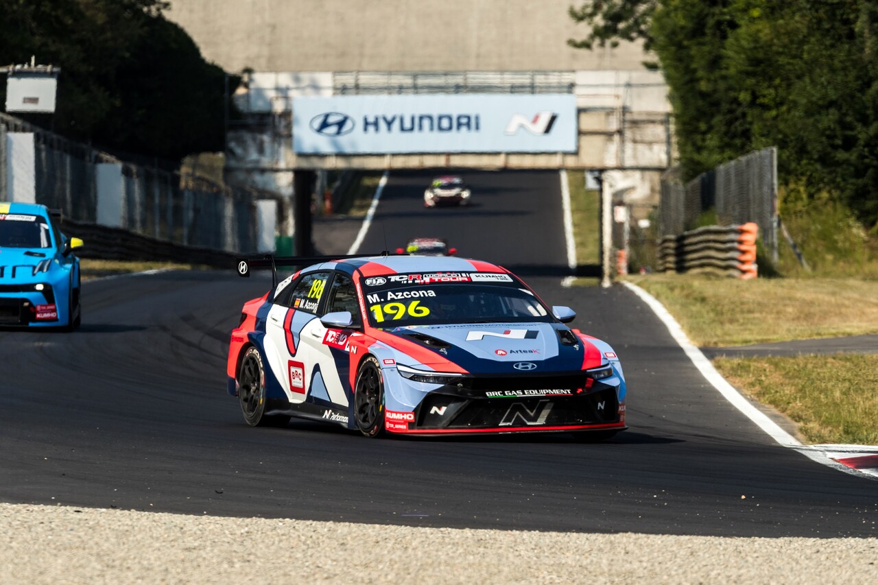 '2025 TCR 월드투어' 3라운드 이탈리아 대회에서 현대자동차 '더 뉴 엘란트라 N TCR(국내명 더 뉴 아반떼 N TCR)'이 주행하고 있다. 2025.6.23./사진=현대자동차그룹