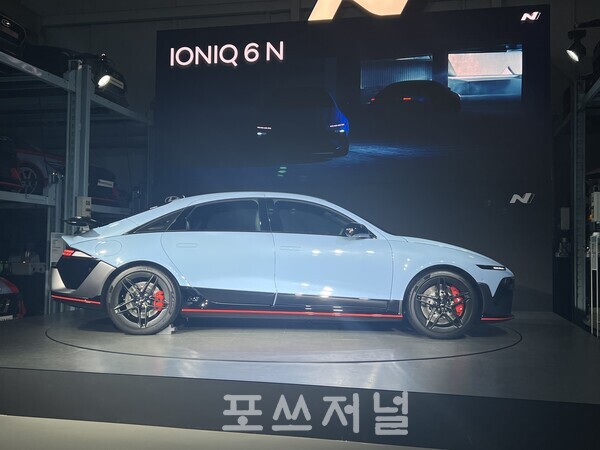2025년 7월 9일 현대차는 경기도 의왕시 'N 아카이브'에서 '아이오닉 6 N 미디어 갤러리' 행사를 열고 전 세계 최초로 '아이오닉 6 N'을 공개했다. 사진은 아이오닉 6 N 측면./사진=김지훈 기자