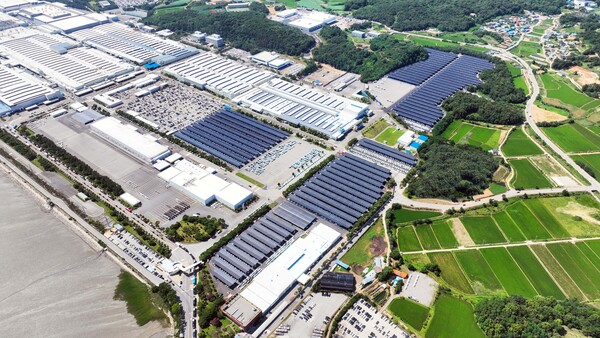 기아 오토랜드 화성에 설치된 태양광 자체발전 설비./사진=기아