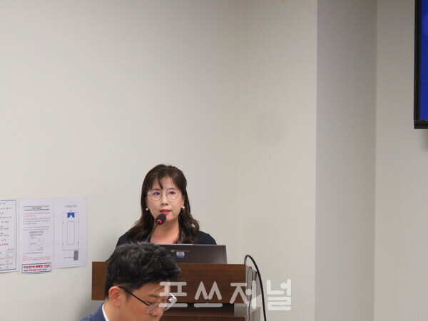 강혜경 고려대 미래성장연구원 연구교수가 2025년 7월 15일 오후 서울 여의도 국회의원회관 제3간담회의실에서 열린 'AI시대, 개인정보 입법방향' 토론회에서 'EU·美·中·日 등 주요국의 인공지능 규제 비교'를 주제로 발표하고 있다. /사진=강민혁 기자