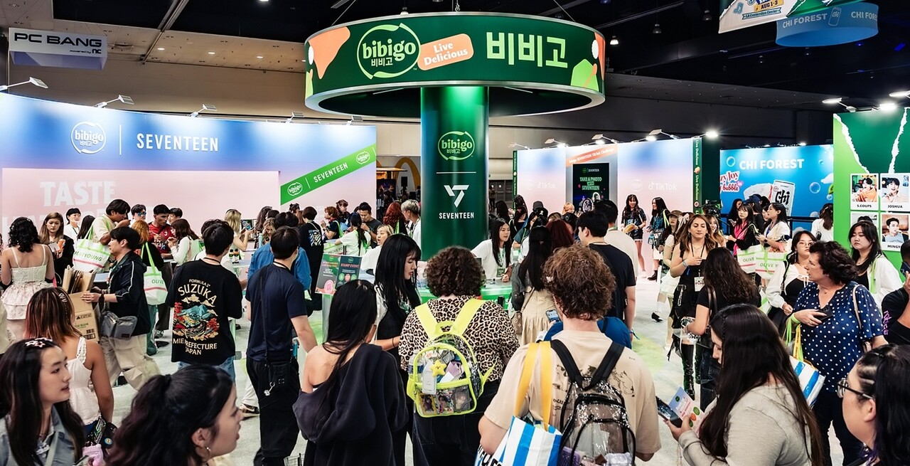 2025년 8월 1~3일(현지시간) 미국 로스엔젤레스 크립토닷컴 아레나와 LA 컨벤션센터에서 진행된 ‘KCON LA 2025’에 참여한 CJ제일제당 비비고 부스가 방문객으로 북적이고 있다. 2025.8.6./사진=CJ제일제당