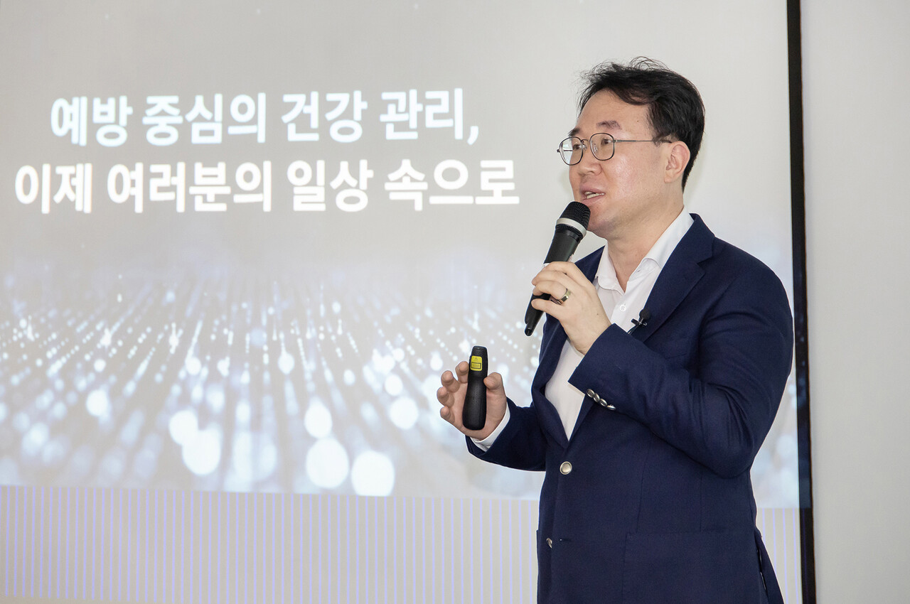 2025년 8월 7일 서울 중구 삼성전자 기자실에서 최종민 삼성전자 MX사업부 헬스 하드웨어 개발그룹장(상무)이 '갤럭시 워치8 시리즈'의 센서에 대해 미디어 브리핑을 진행하고 있다. 2025.8.7./사진=삼성전자