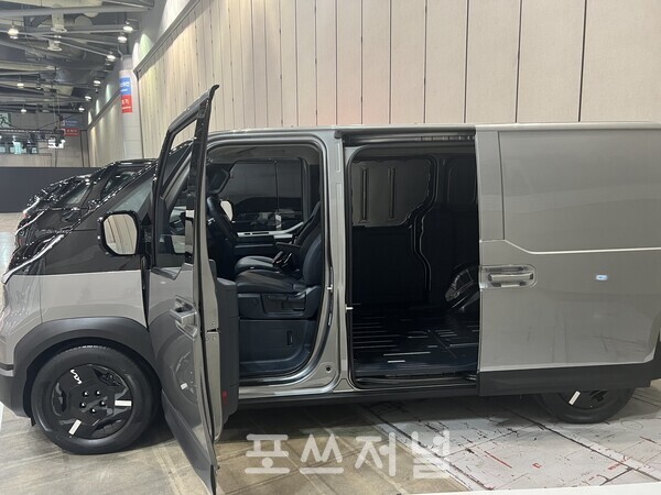 PV5 카고 롱 모델 측면./사진=김지훈 기자