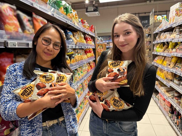 2025년 9월 1일 오리온은 꼬북칩이 프랑스 까르푸 전 매장에 동시 입점했다고 밝혔다. / 사진=오리온