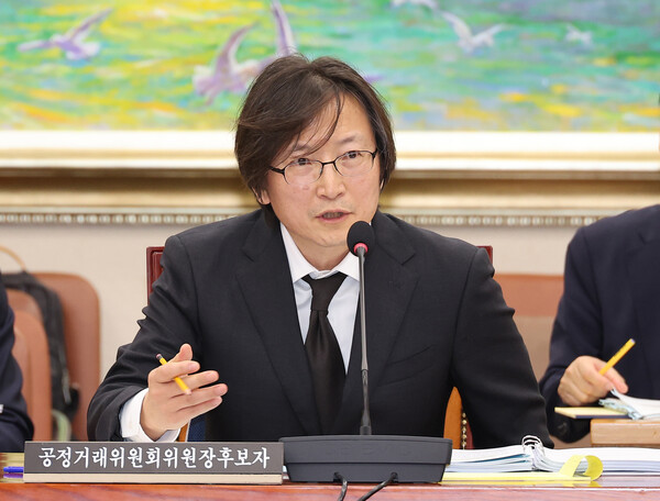 주병기 공정거래위원장 후보자가 5일 서울 여의도 국회 정무위원회에서 열린 인사청문회에서 의원 질의에 답변하고 있다. 2025.9.5/연합