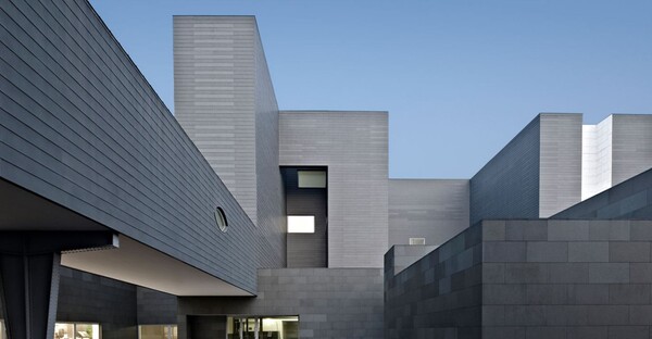 이지움./아모레퍼시픽