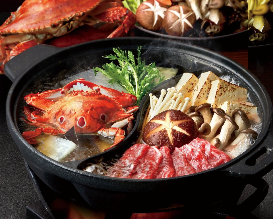 로운 샤브샤브, 가을 꽃게 한 마리 육수 및 스키야키 육수. 2025.9.10./사진=이랜드이츠