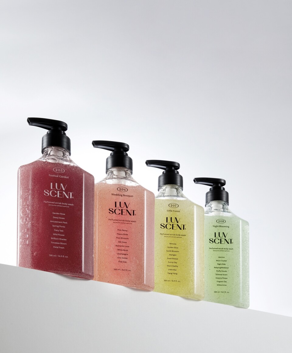 럽센트 스크럽 바디워시 4종 연출 이미지. 2025.9.10./사진=애경산업